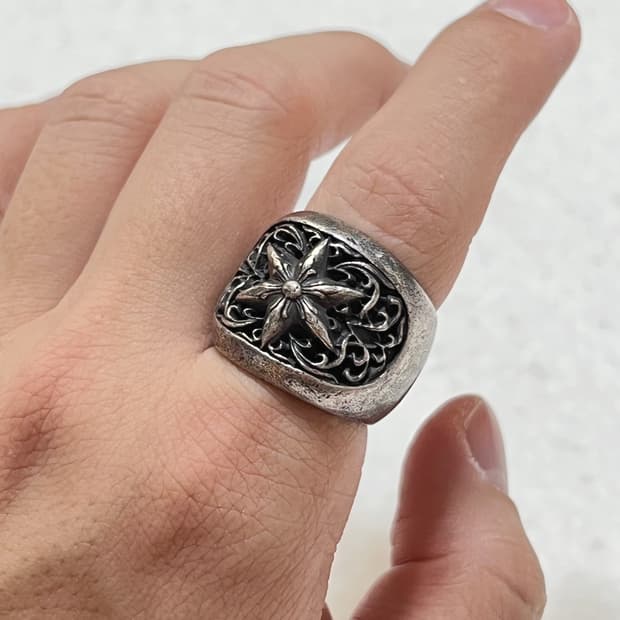 크롬하츠 클래식 스타 오발링