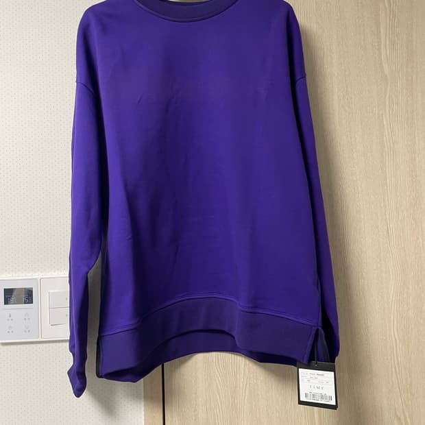 타임옴므 맨투맨 바이올렛 색상, 105사이즈 택달린 새상품