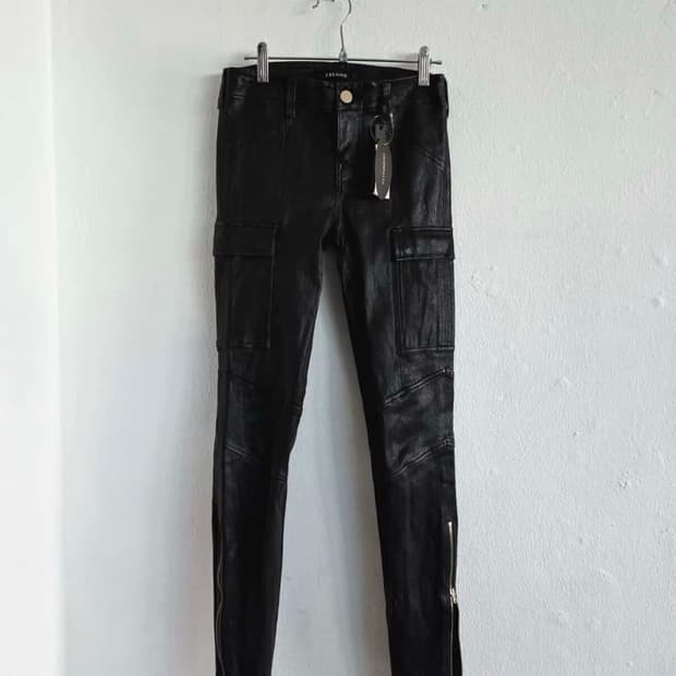 J Brand 카고 레더 바이크팬츠