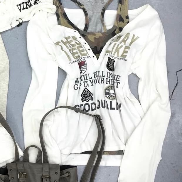 큐빈 큐빈티지 레이어드 y2k 슬리브