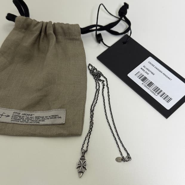 새상품 ETCE 크로스대거 팬던트 실버목걸이