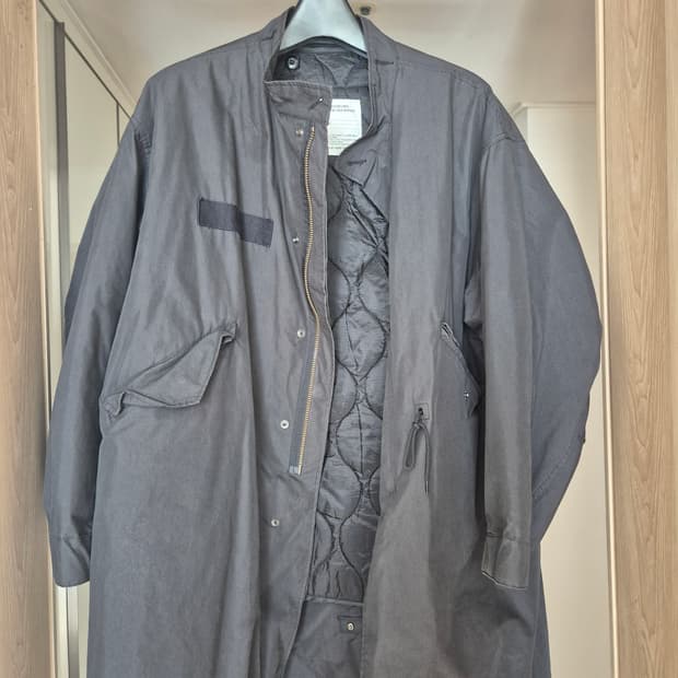 프릭스스토어 m65 블랙 m 사이즈팝니다.