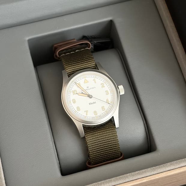 해밀턴 카키필드 쿼츠 시계 33mm 흰판 풀박스