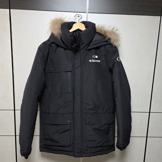 아이더 (EiDER) 블랙 패딩 점퍼