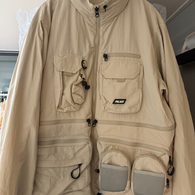 팔라스 멀티포켓 자켓 베이지