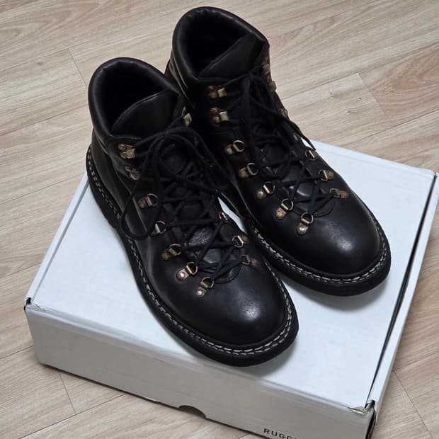 44) 구이디 트래킹부츠 새상품