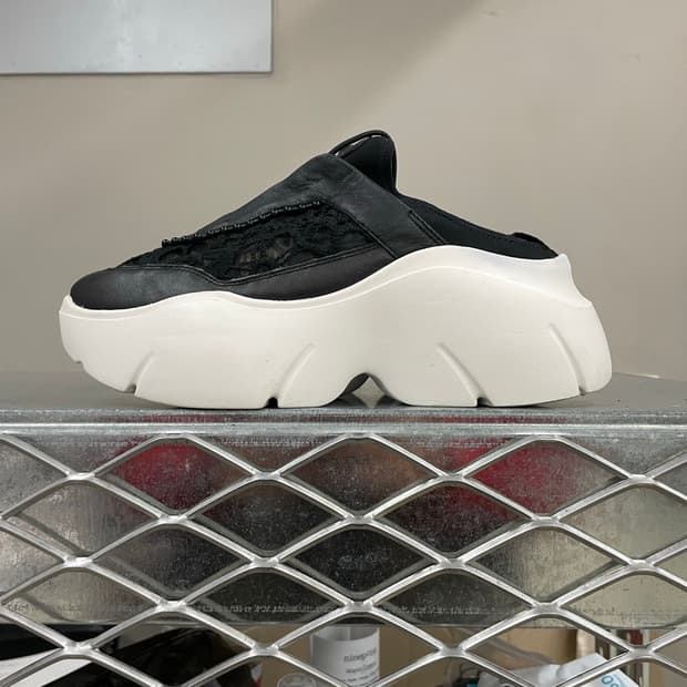 아떼 플랫폼 스니커즈 블랙 240