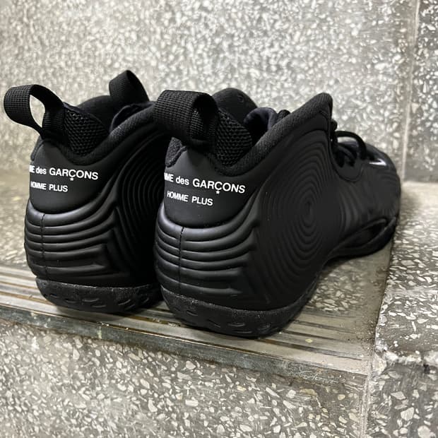 나이키 x 꼼데가르송 폼포짓 블랙