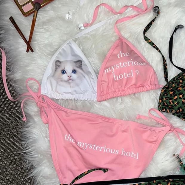 더미스테리어스 호텔 비키니 고양이 핑크