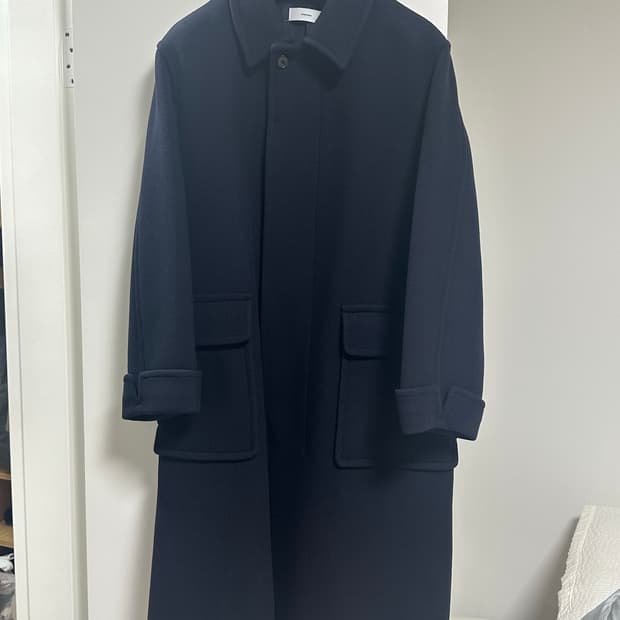 [1] 그라프페이퍼 울 멜튼 코트 네이비