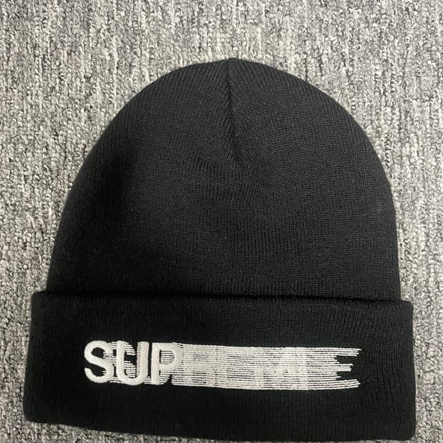 Supreme motion logo 비니