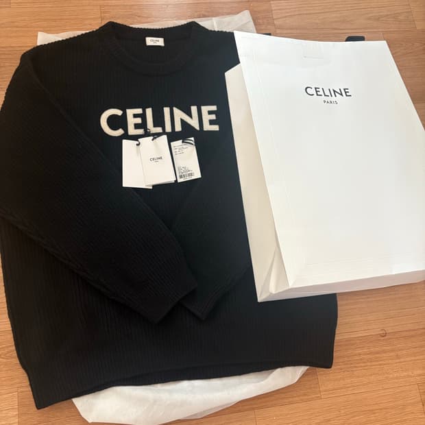 셀린느 리브드 니트