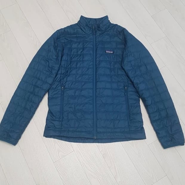 파타고니아 나노퍼프 M 사이즈 하자 당연 없구 상태 좋습니다 이제 간절기