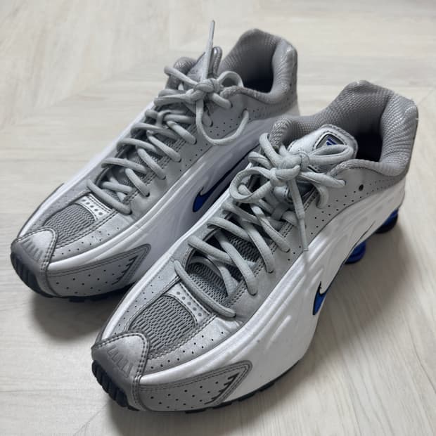 나이키 샥스 R4 화이트 블루 265