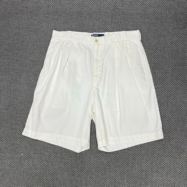 폴로 화이트 타일러 치노 하프팬츠