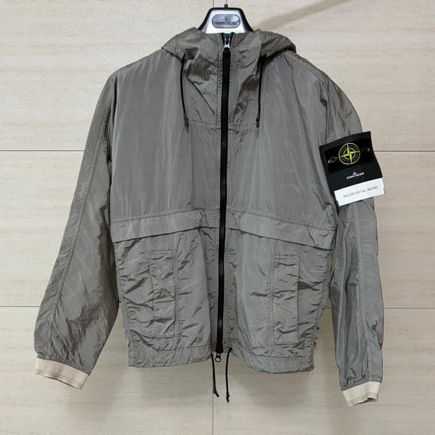 스톤아일랜드 나일론메탈 와트로 자켓