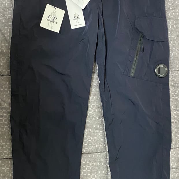 CP컴퍼니 카고 팬츠 새상품