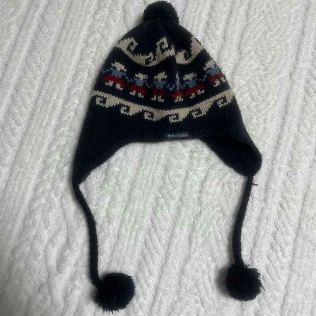 아베크롬비 Abercrombie 귀도리 폼폼 비니