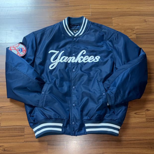 뉴에라 뉴욕양키즈 스타디움 자켓 L