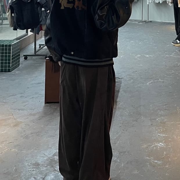 크리처 호텔 블랙 바시티 자켓 H1002