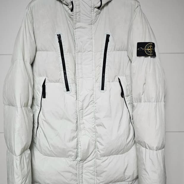 스톤아일랜드 크링클랩스 ny 다운 아이스블루(M/정품)