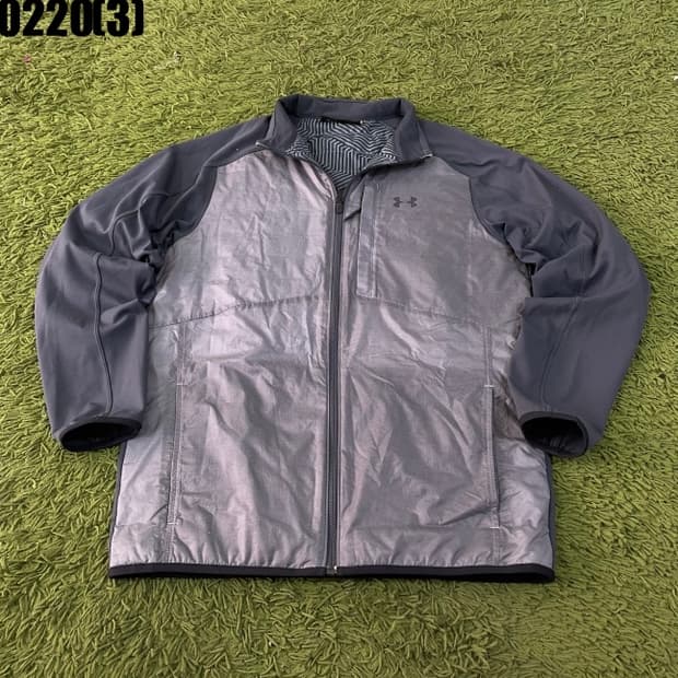 언더아머 방풍 자켓