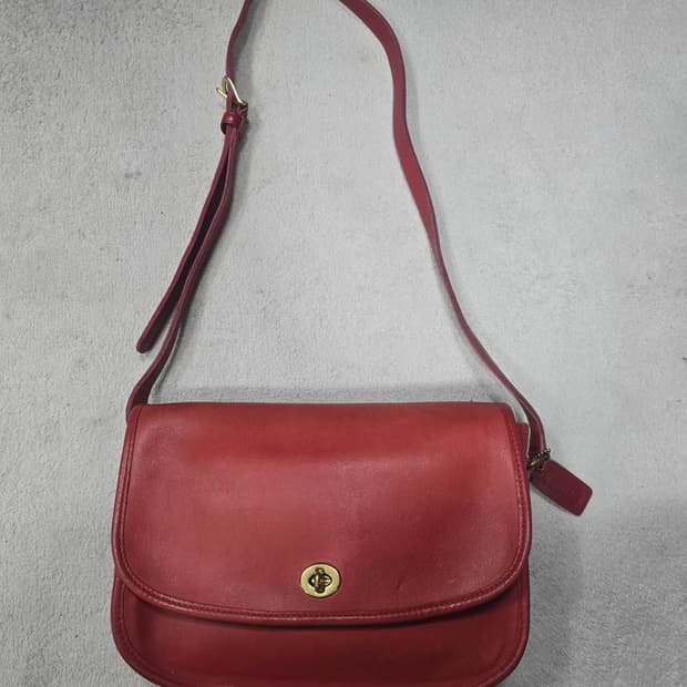 코치 9790 빈티지 레더 시티백 