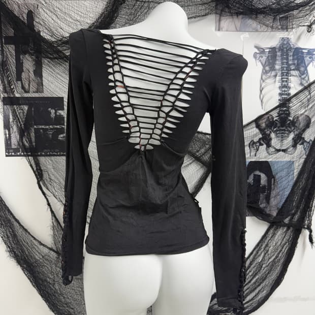 Basic cutting twist longsleeve