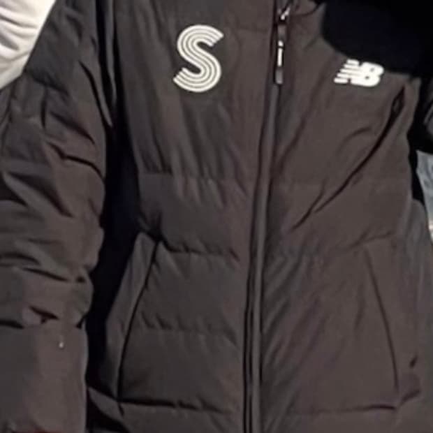 구합니다)뉴발란스 jtbc마라톤 경량패딩