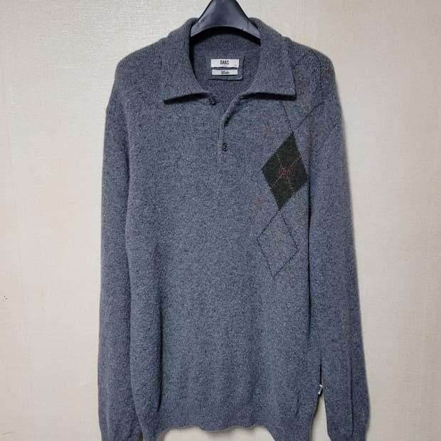 닥스 런던 캐시터치 인타샤 카라니트