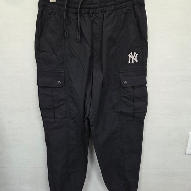 엠엘비 뉴욕양키즈 나일론 절개 카고팬츠 m