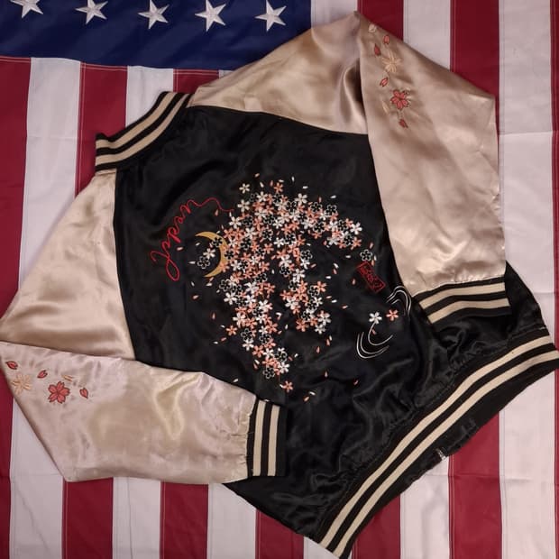 오리지날 재패니즈 벚꽃 자수 수베니어 스카잔