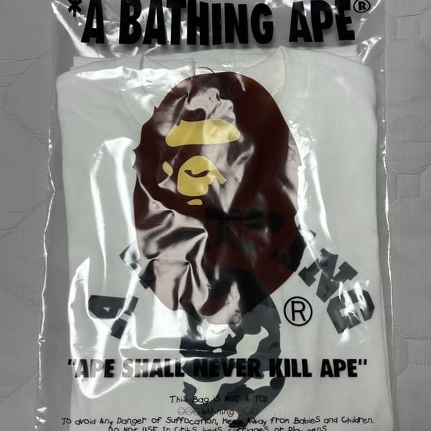 새상품) 베이프 시티 카모 롱슬리브 티셔츠 화이트 M