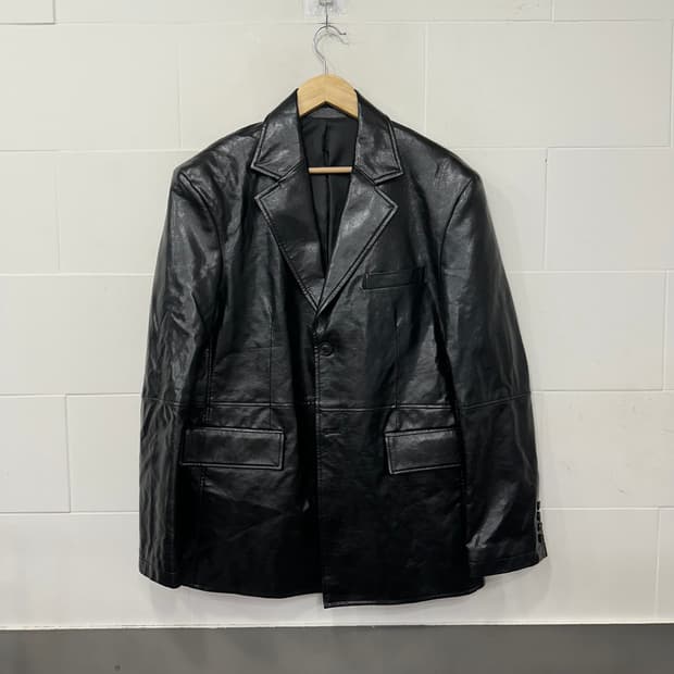 쿠어 오버사이즈 비번 레더 블레이저