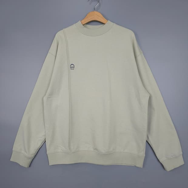 던스트 Dunst 유니섹스 모크넥 로고 크리즈 스웻셔츠 M