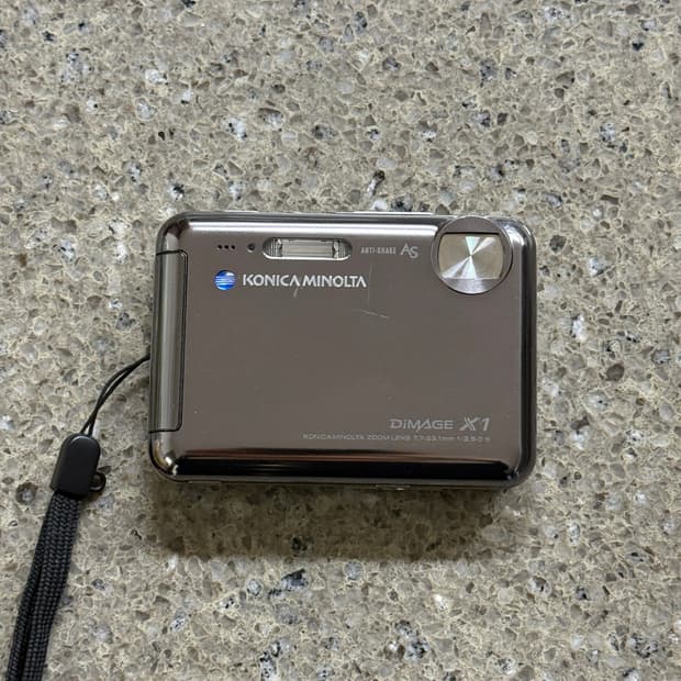코니카 미놀타 디미지 X1 남서연 디카