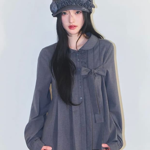 일리고 리본 플리츠 블라우스 그레이