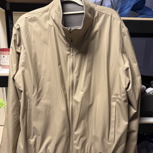 로로피아나 리버서블 바람막이 / 남성 / A급