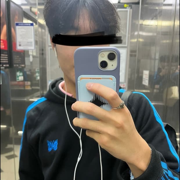 니들스 22ss 후드티