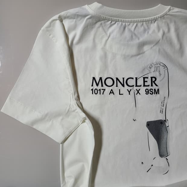 몽클레어와 매튜 윌리엄스의 콜라보  반팔 티셔츠 