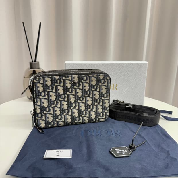 [1회 착용] 디올 오블리크 스트랩 파우치 메신저백