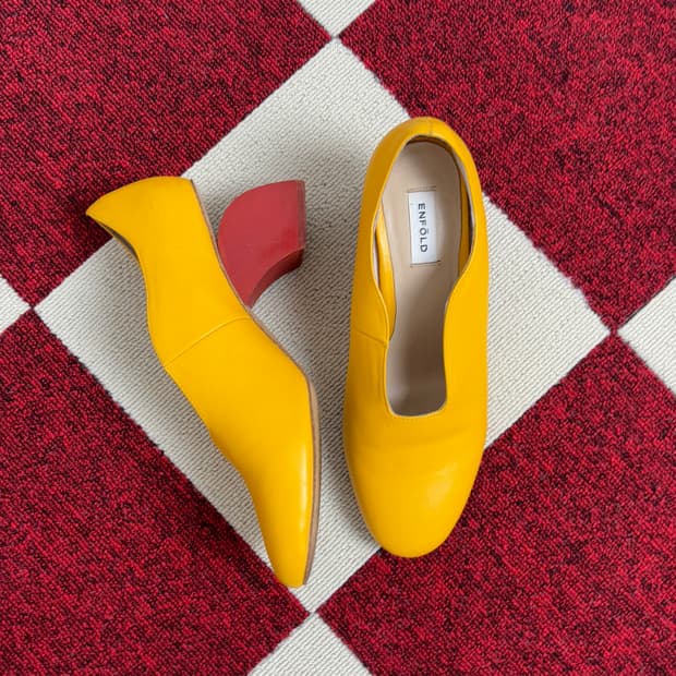 ENFOLD Wood Heel Pumps
