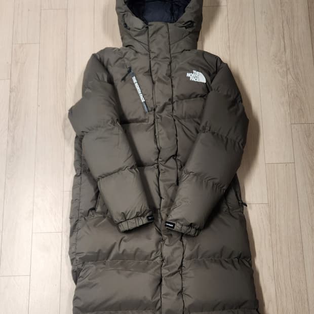 노스페이스 구스롱패딩 카키색 M  (95-100)