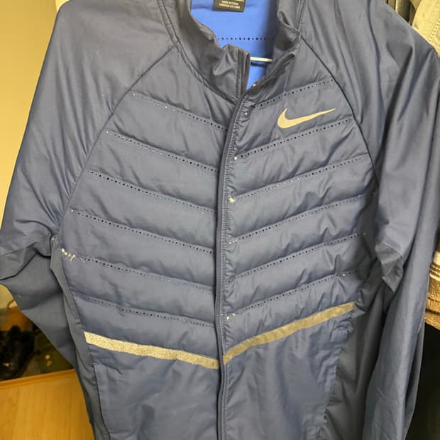 나이키 에어로로프트 M