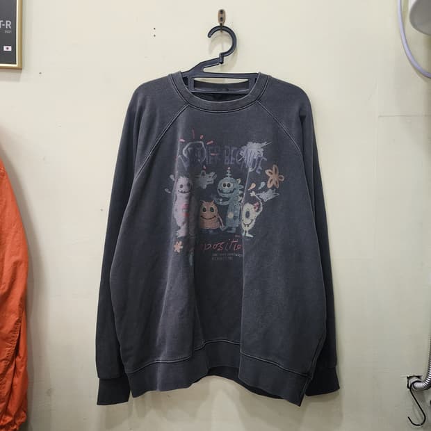 [ M ] CPG STUDIO 그래픽 맨투맨