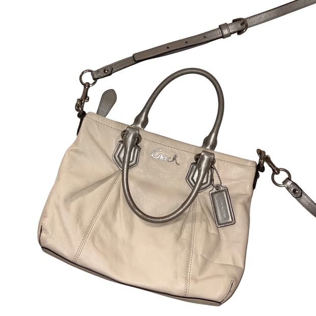 코치 갸루 빈티지 크로스백