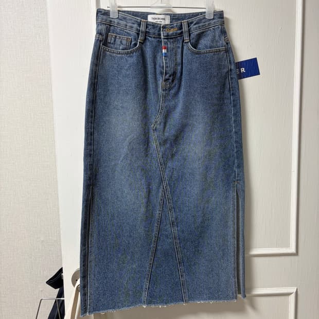 톰브라운 청치마 미디기장 1사이즈