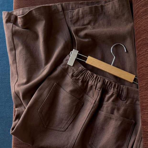 Cotton canvas mid silhouette skirt