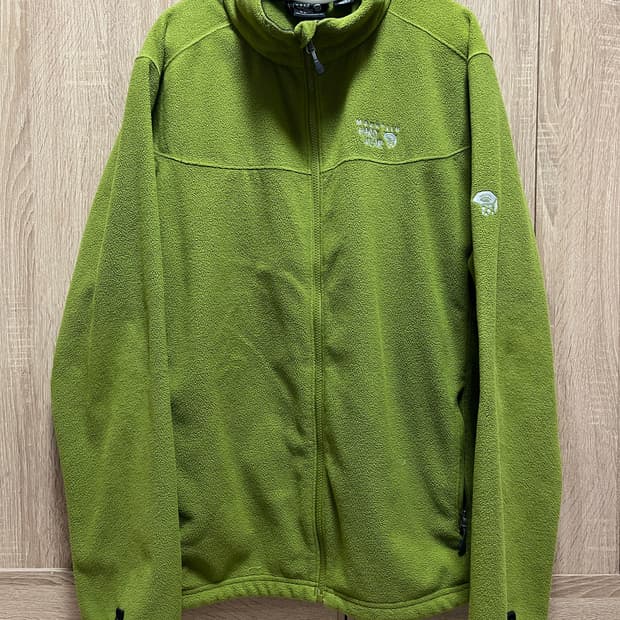 마운틴하드웨어 후리스