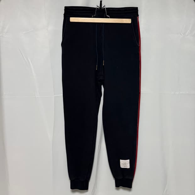 [1/백화점판] 톰브라운 스트라이프 트레이닝 조거팬츠 바지 네이비